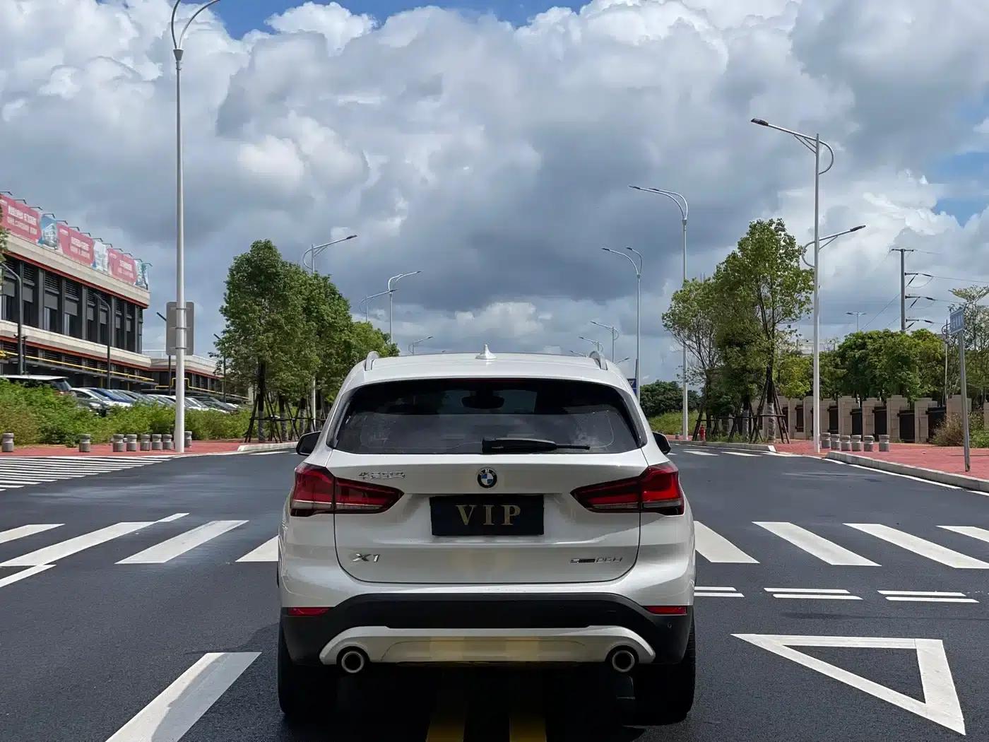 BMW X1 2021 Facelift sDrive25Li Leading Edition — миниатюра 8