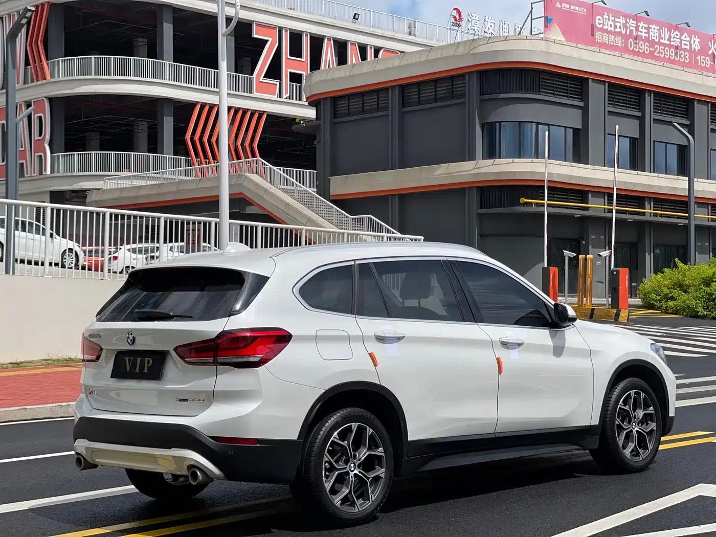 BMW X1 2021 Facelift sDrive25Li Leading Edition — миниатюра 9