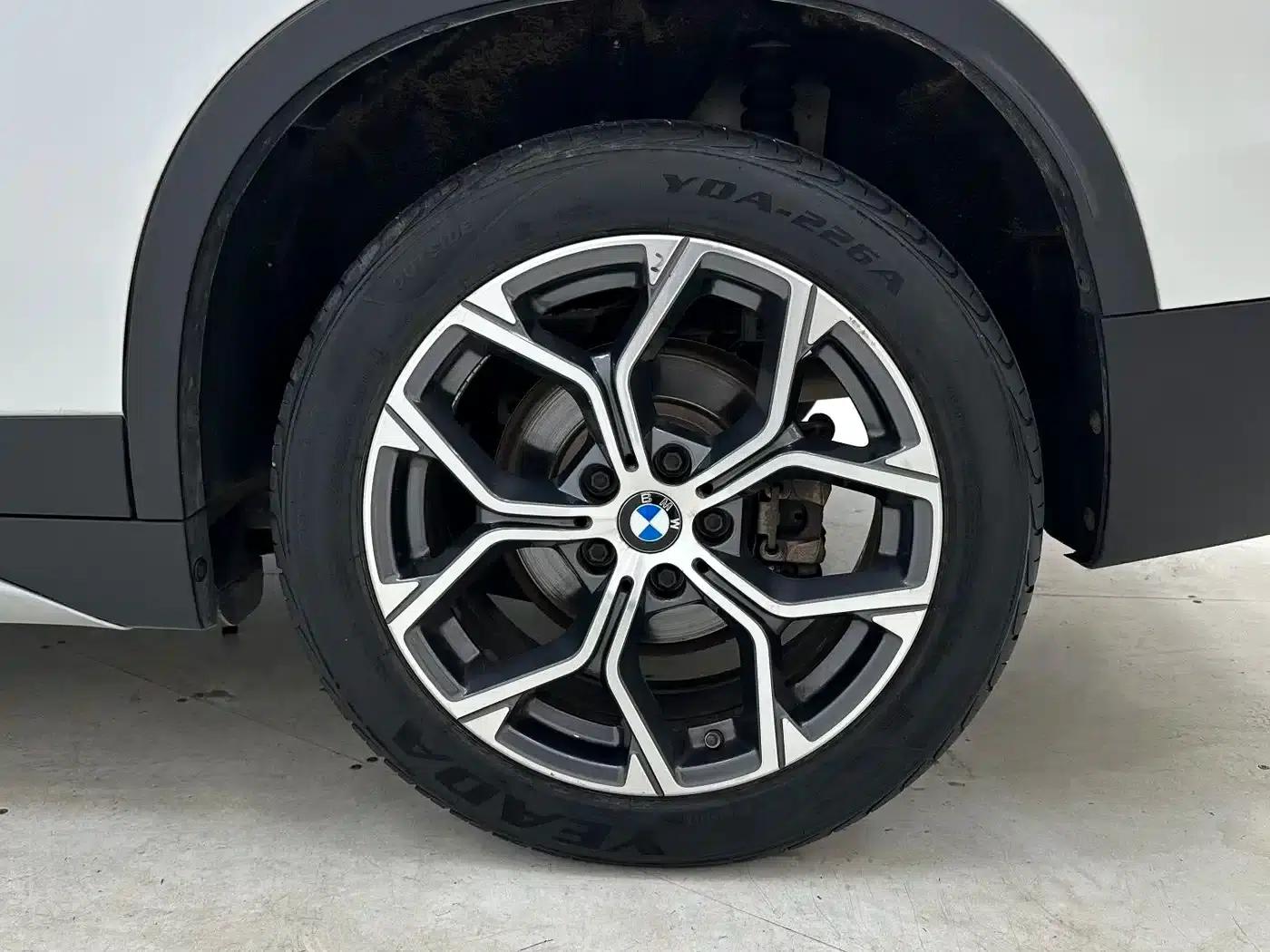 BMW X1 2022 sDrive20Li Fashion Edition — миниатюра 17