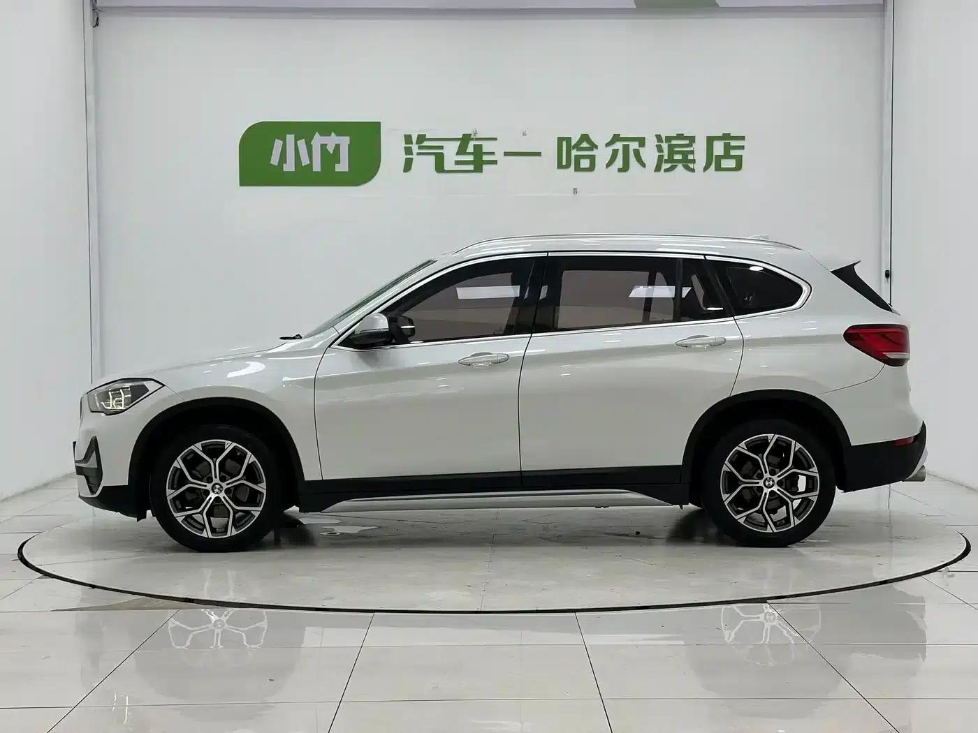 BMW X1 2022 sDrive20Li Fashion Edition — миниатюра 5