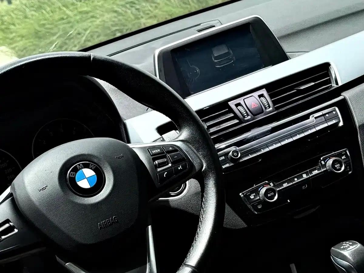 BMW X1 2016 sDrive18Li Fashion Edition — миниатюра 9