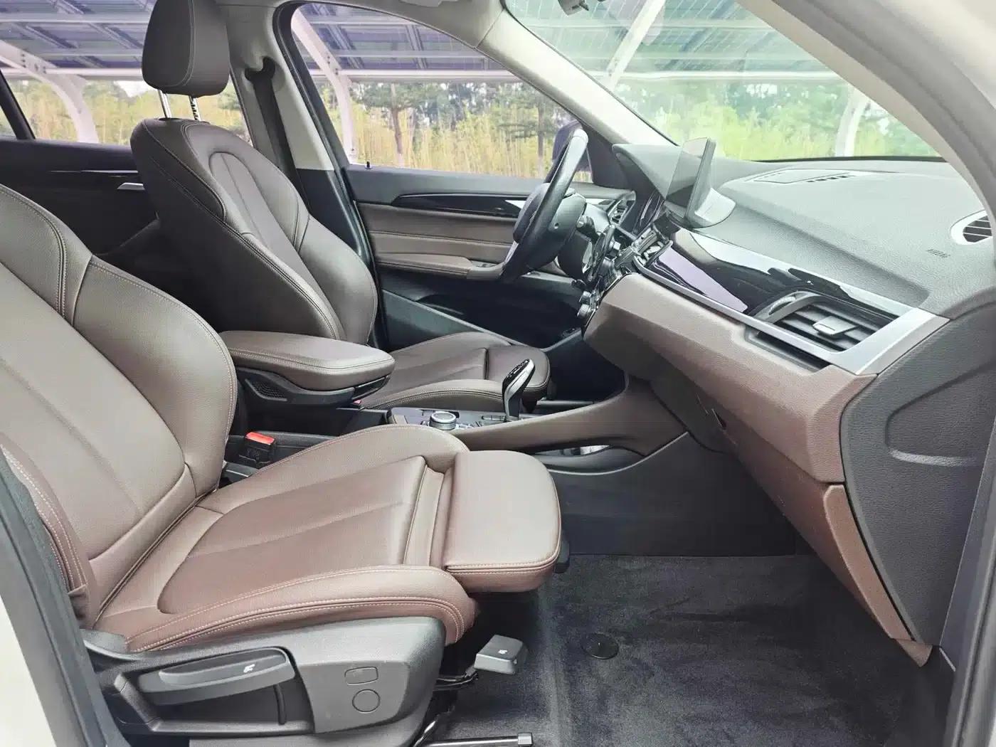 BMW X1 2021 sDrive20Li Fashion Edition — миниатюра 6