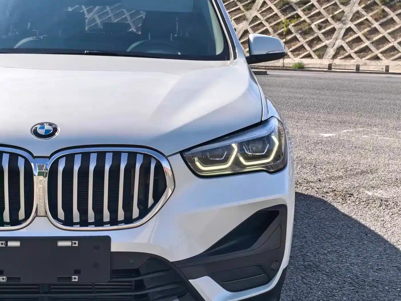 BMW X1 2022 sDrive25Li Leading Edition — миниатюра 7