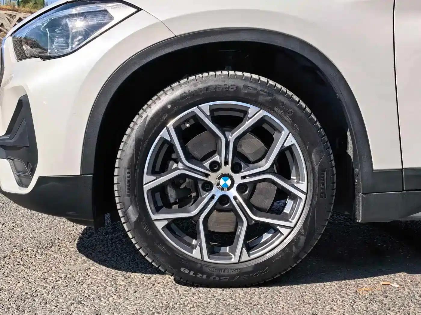BMW X1 2022 sDrive25Li Leading Edition — миниатюра 8