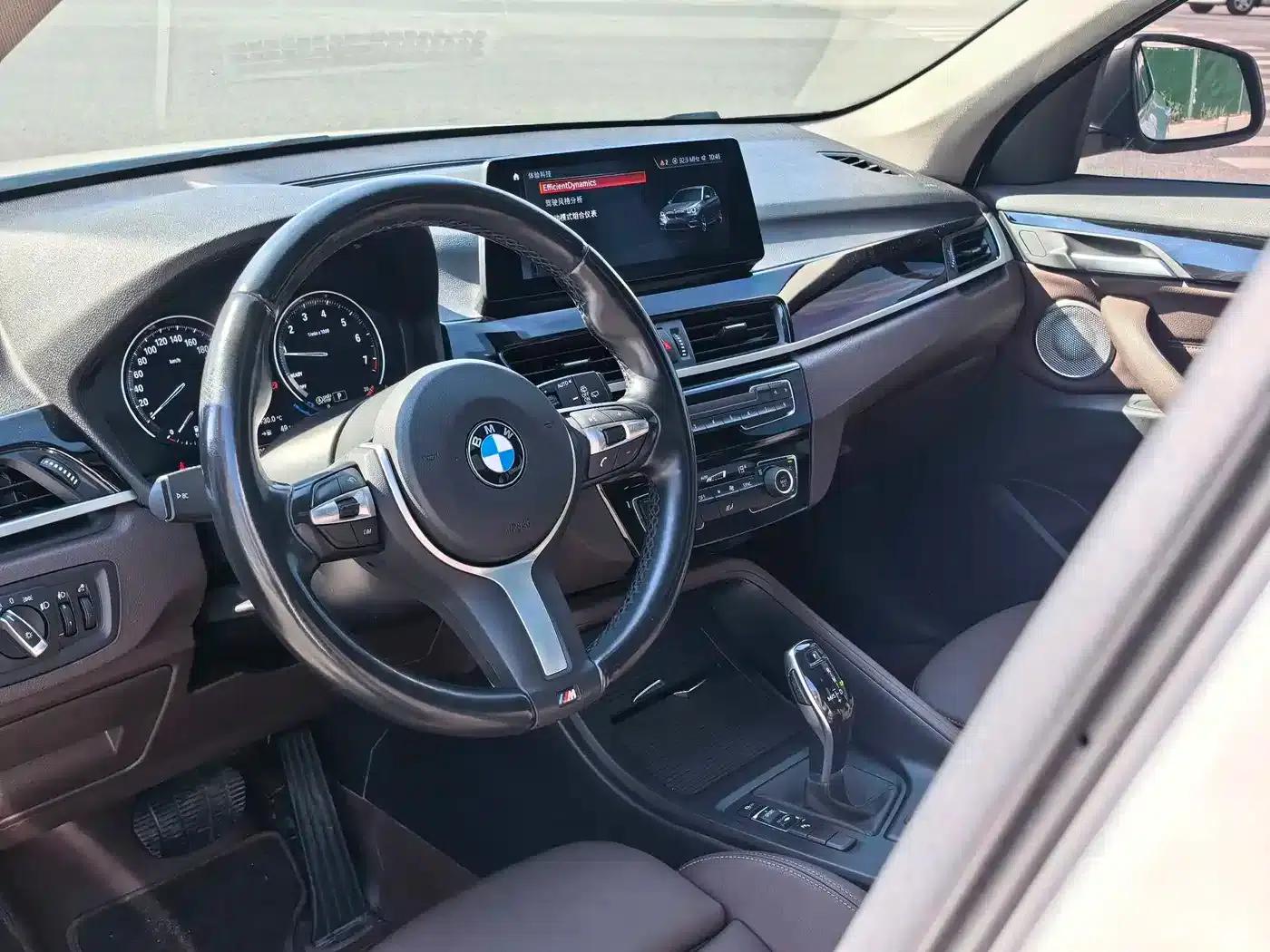 BMW X1 2022 sDrive25Li Leading Edition — миниатюра 10