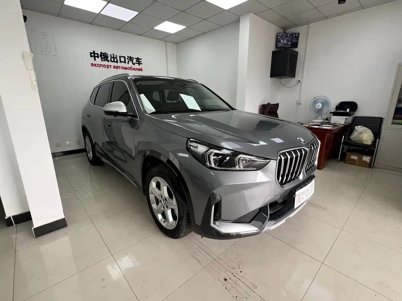 2023 BMW X1 sDrive20Li X Design Package — миниатюра 2