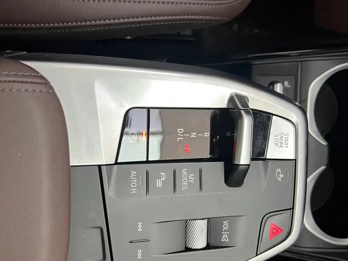 2023 BMW X1 sDrive20Li X Design Package — миниатюра 17