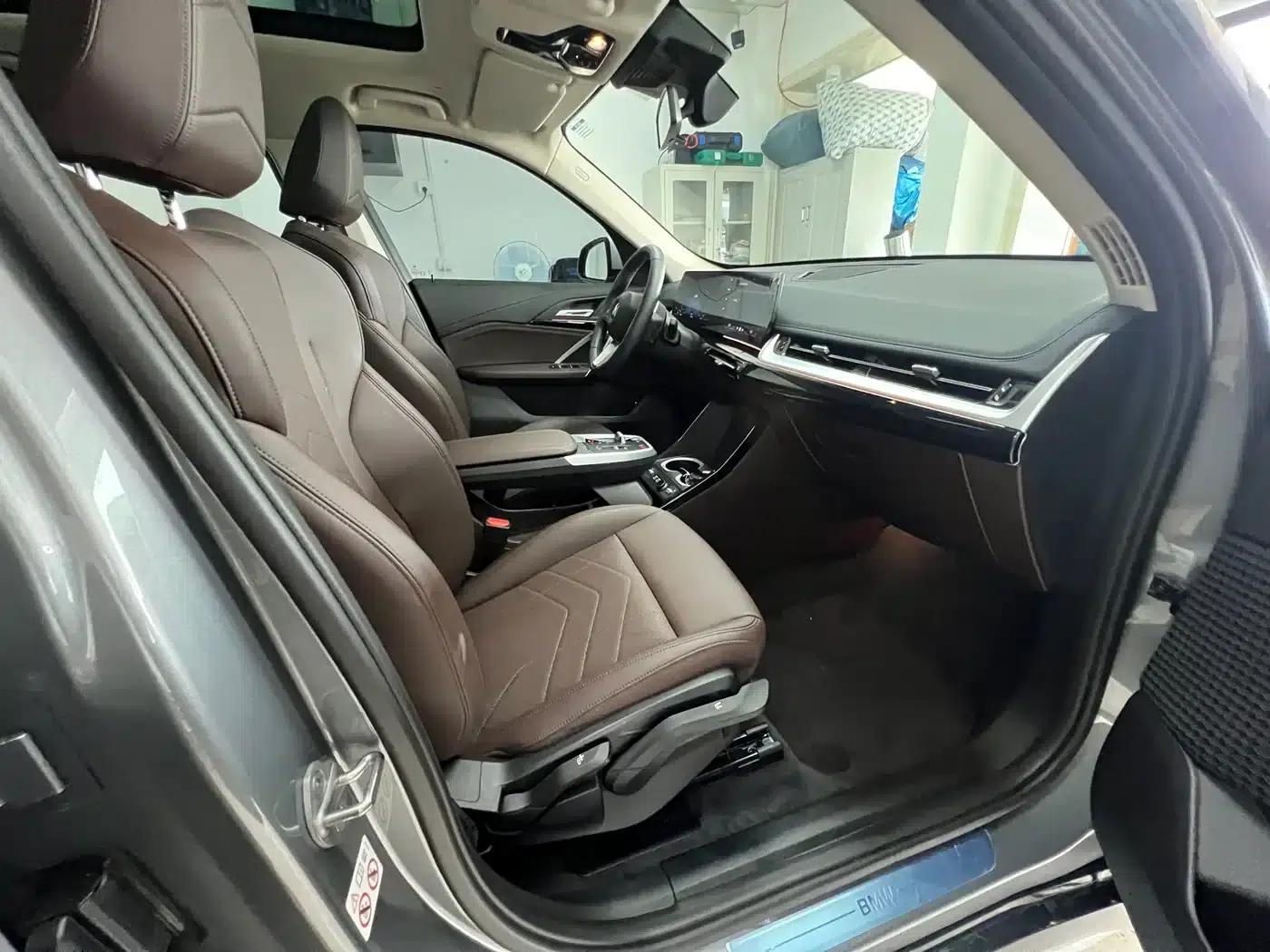 2023 BMW X1 sDrive20Li X Design Package — миниатюра 27