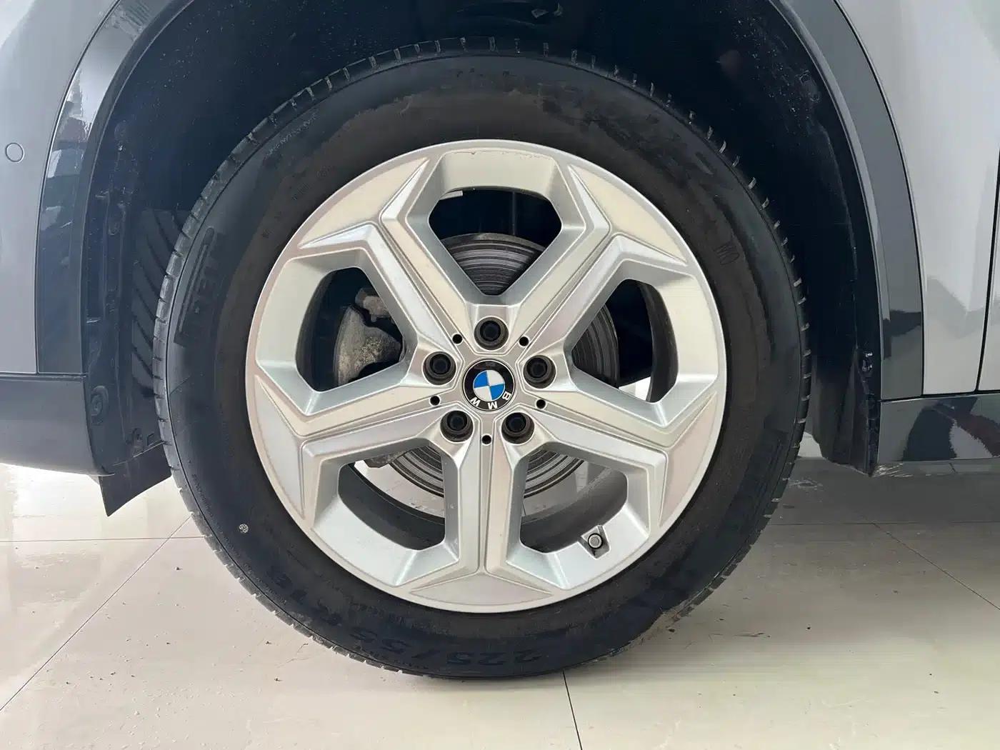 2023 BMW X1 sDrive20Li X Design Package — миниатюра 7