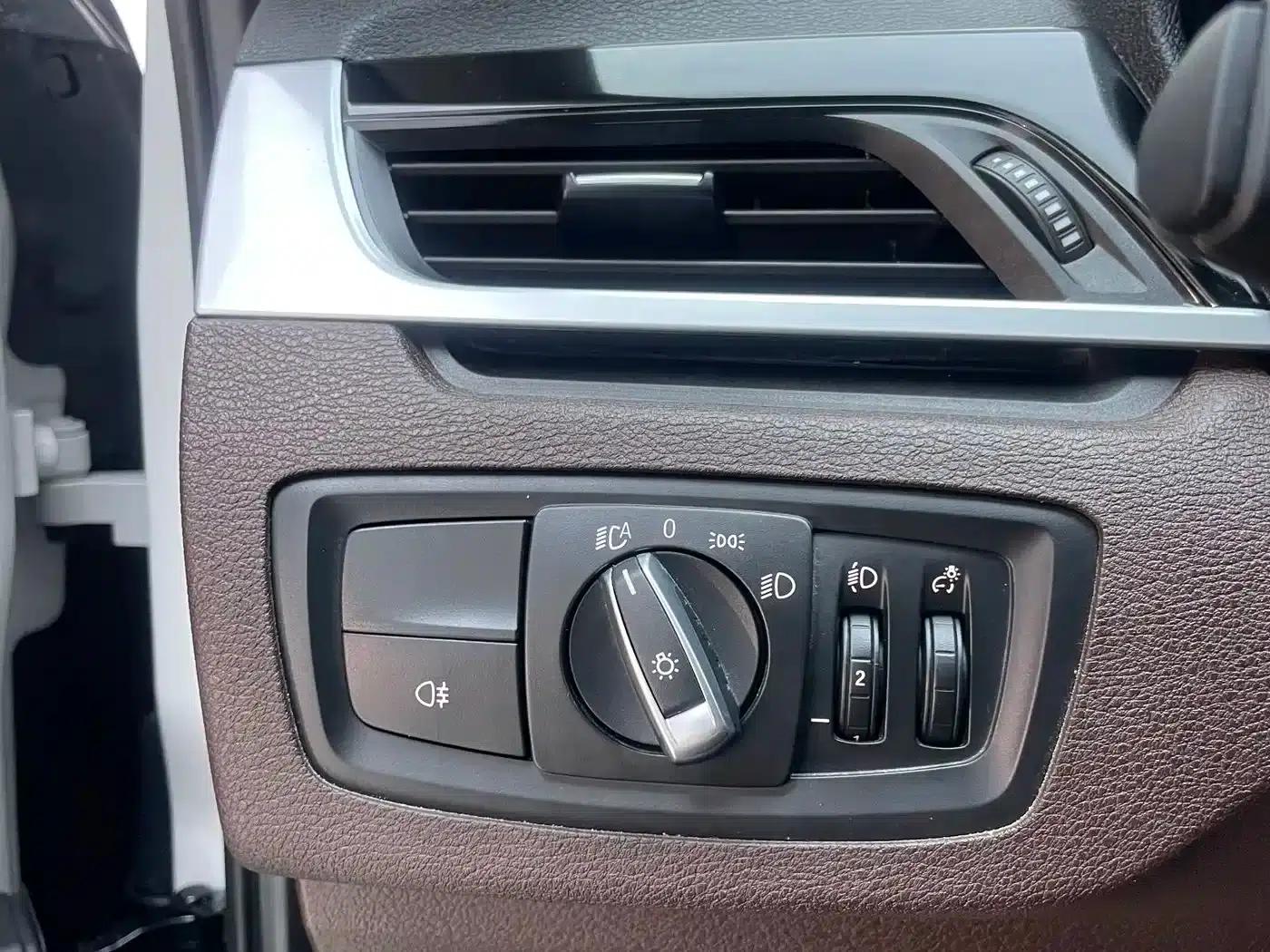 BMW X1 2022 sDrive20Li Fashion Edition — миниатюра 14