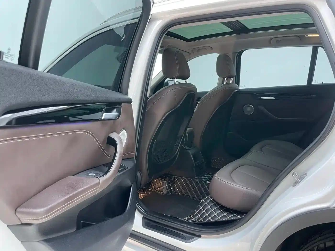 BMW X1 2022 sDrive20Li Fashion Edition — миниатюра 18