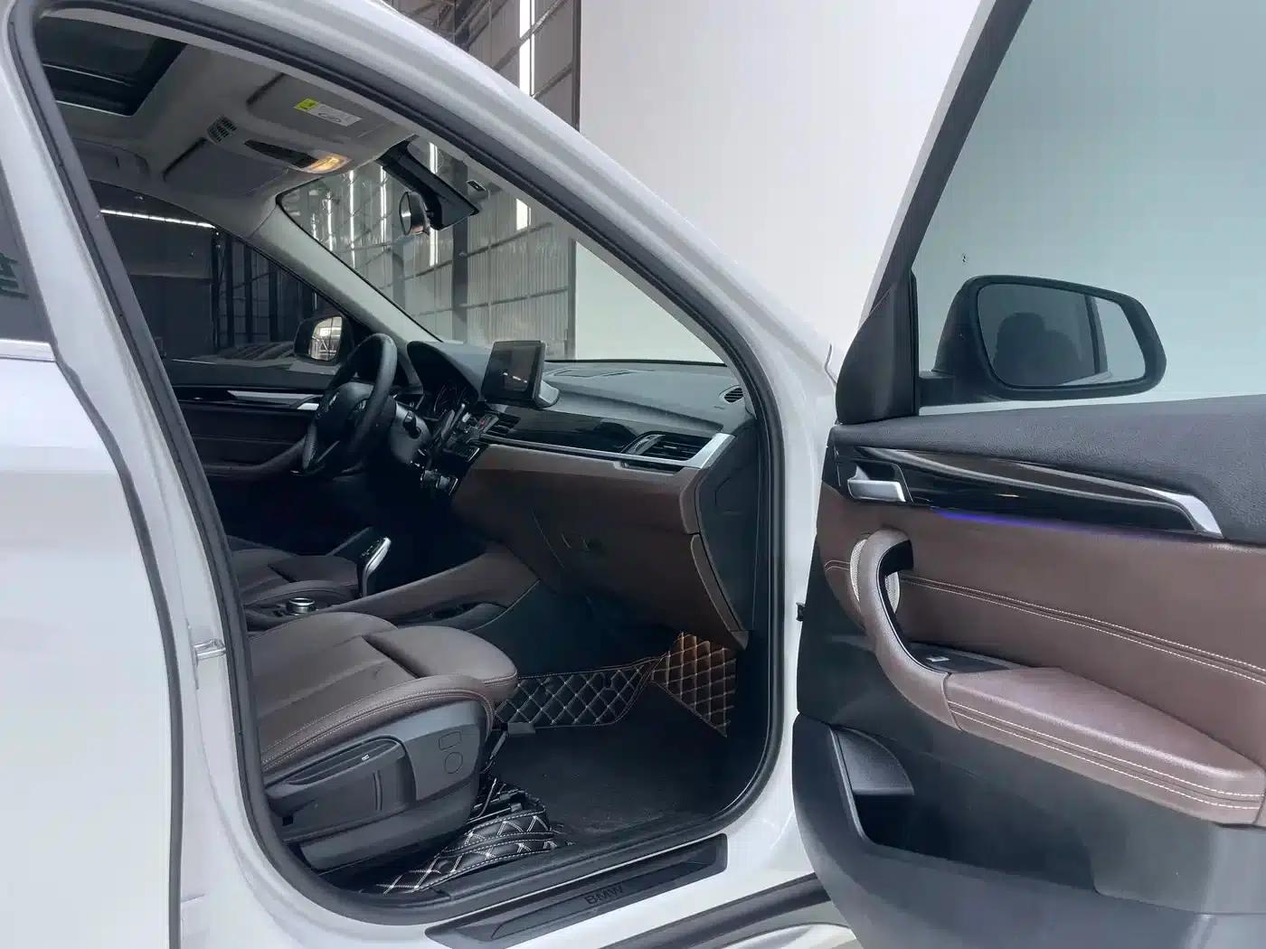 BMW X1 2022 sDrive20Li Fashion Edition — миниатюра 27