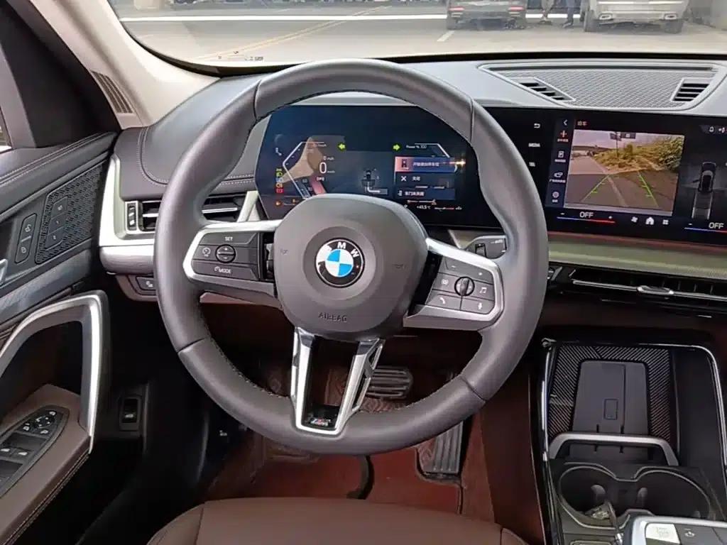 BMW X1 2025 sDrive25Li M Sport Package — миниатюра 11