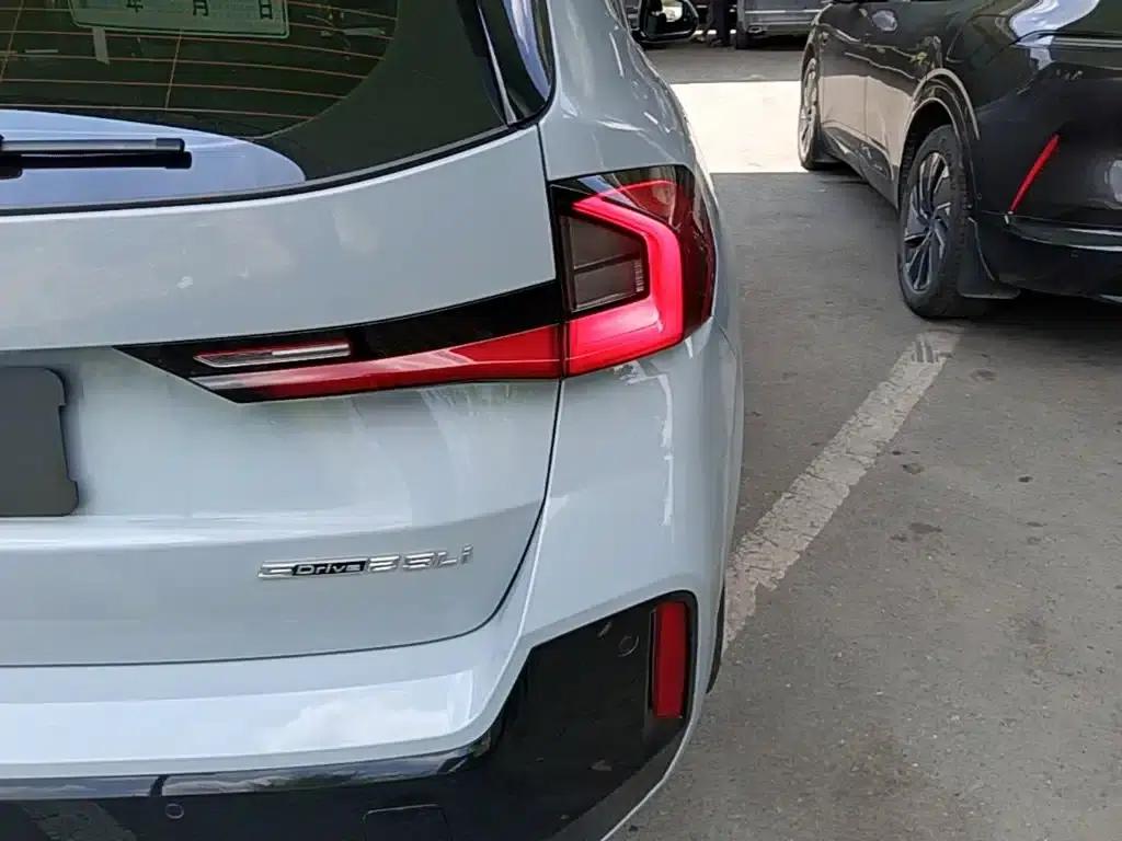 BMW X1 2025 sDrive25Li M Sport Package — миниатюра 8
