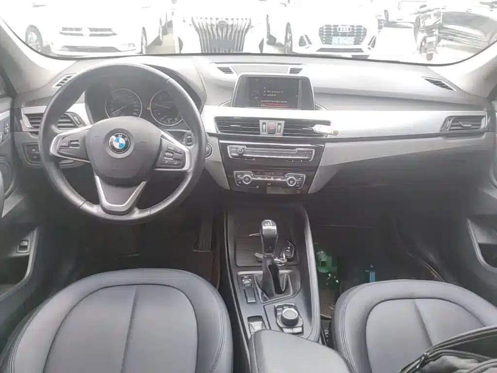 BMW X1 2018 sDrive20Li Leading Edition — миниатюра 10