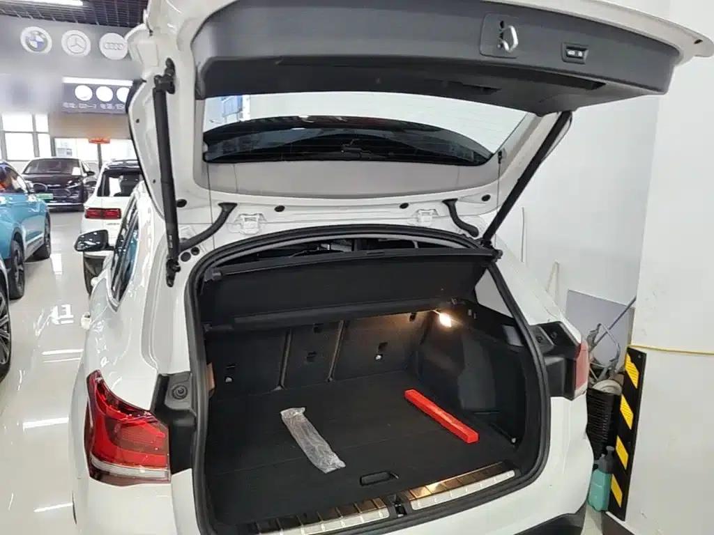 BMW X1 2021 Facelift sDrive25Li Leading Edition — миниатюра 19