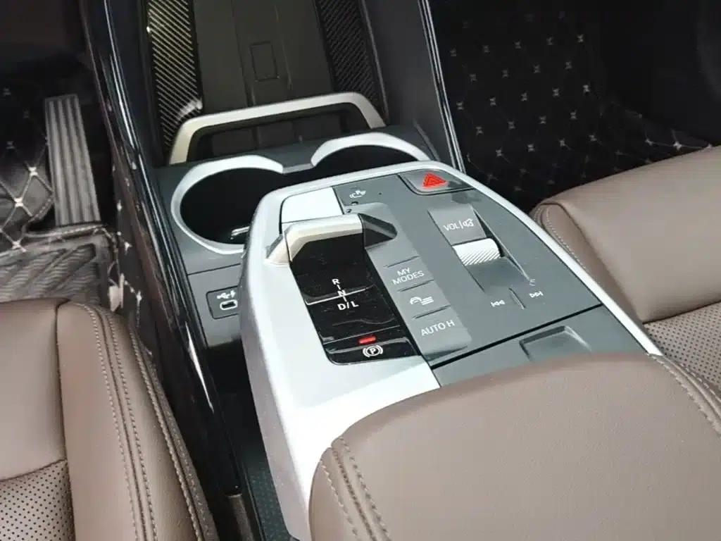 2023 BMW X1 sDrive25Li X Design Package — миниатюра 14