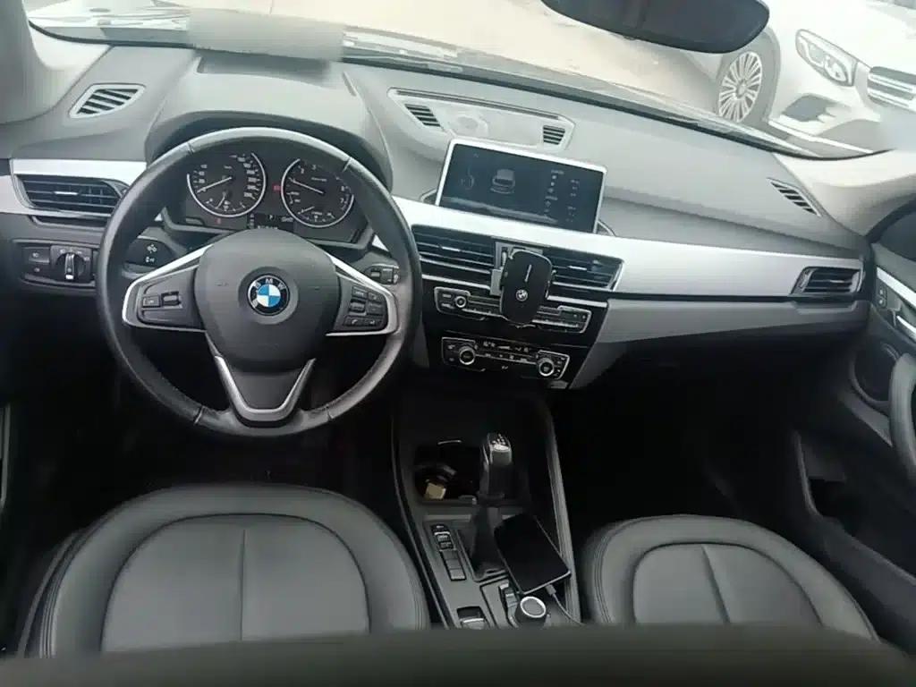 BMW X1 2016 sDrive18Li Fashion Edition — миниатюра 10