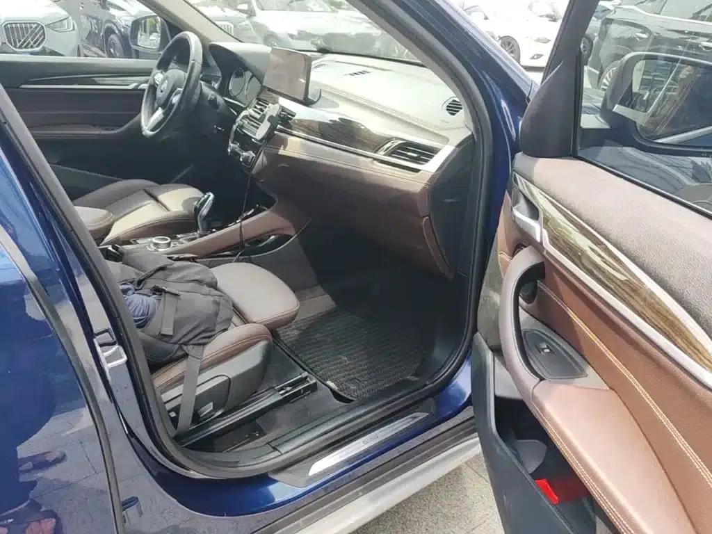 BMW X1 2020 xDrive25Li Premium — миниатюра 11