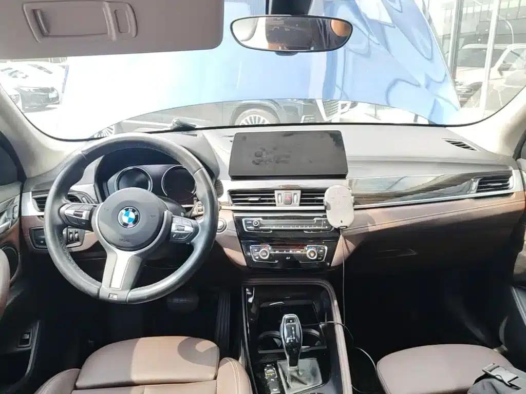 BMW X1 2020 xDrive25Li Premium — миниатюра 16