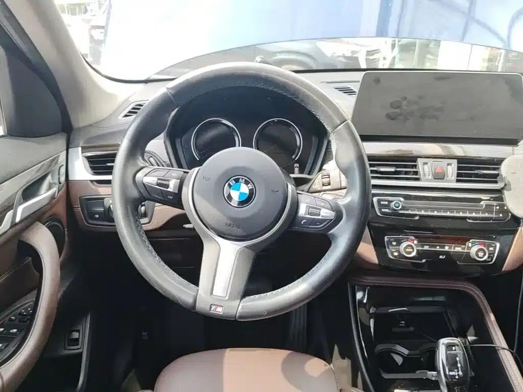 BMW X1 2020 xDrive25Li Premium — миниатюра 17