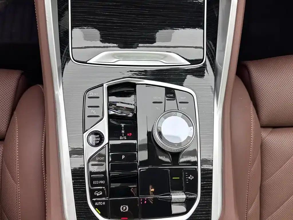 2023 BMW X6 xDrive40i M Sport Package — миниатюра 13