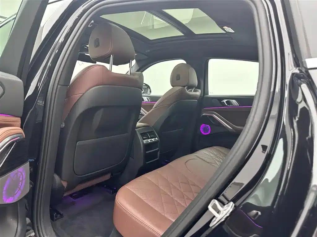 2023 BMW X6 xDrive40i M Sport Package — миниатюра 21