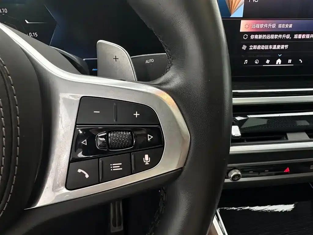 2023 BMW X6 xDrive40i M Sport Package — миниатюра 26