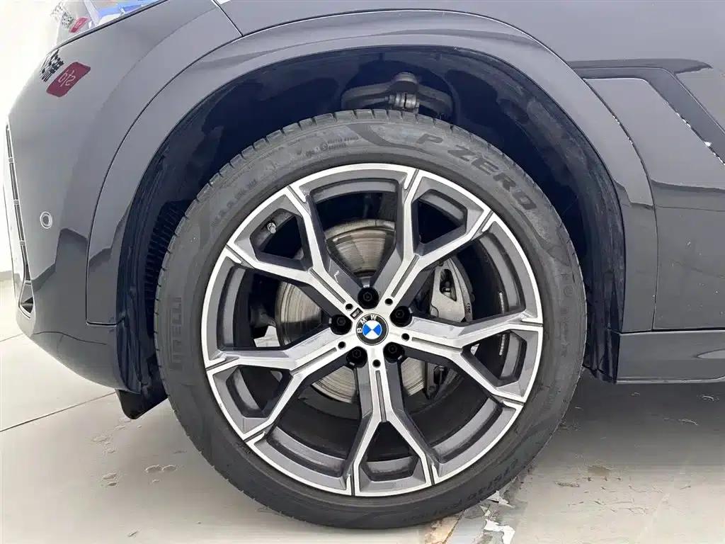 2023 BMW X6 xDrive40i M Sport Package — миниатюра 33
