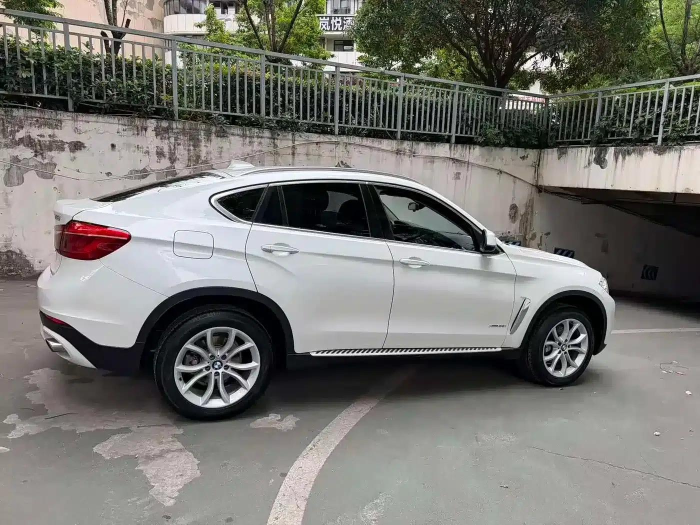 BMW X6 2015 xDrive28i — миниатюра 15