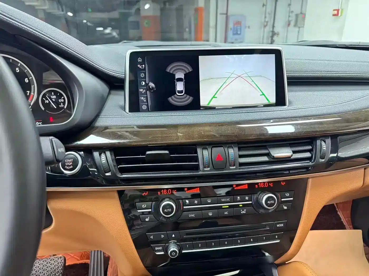 BMW X6 2017 xDrive28i — миниатюра 15