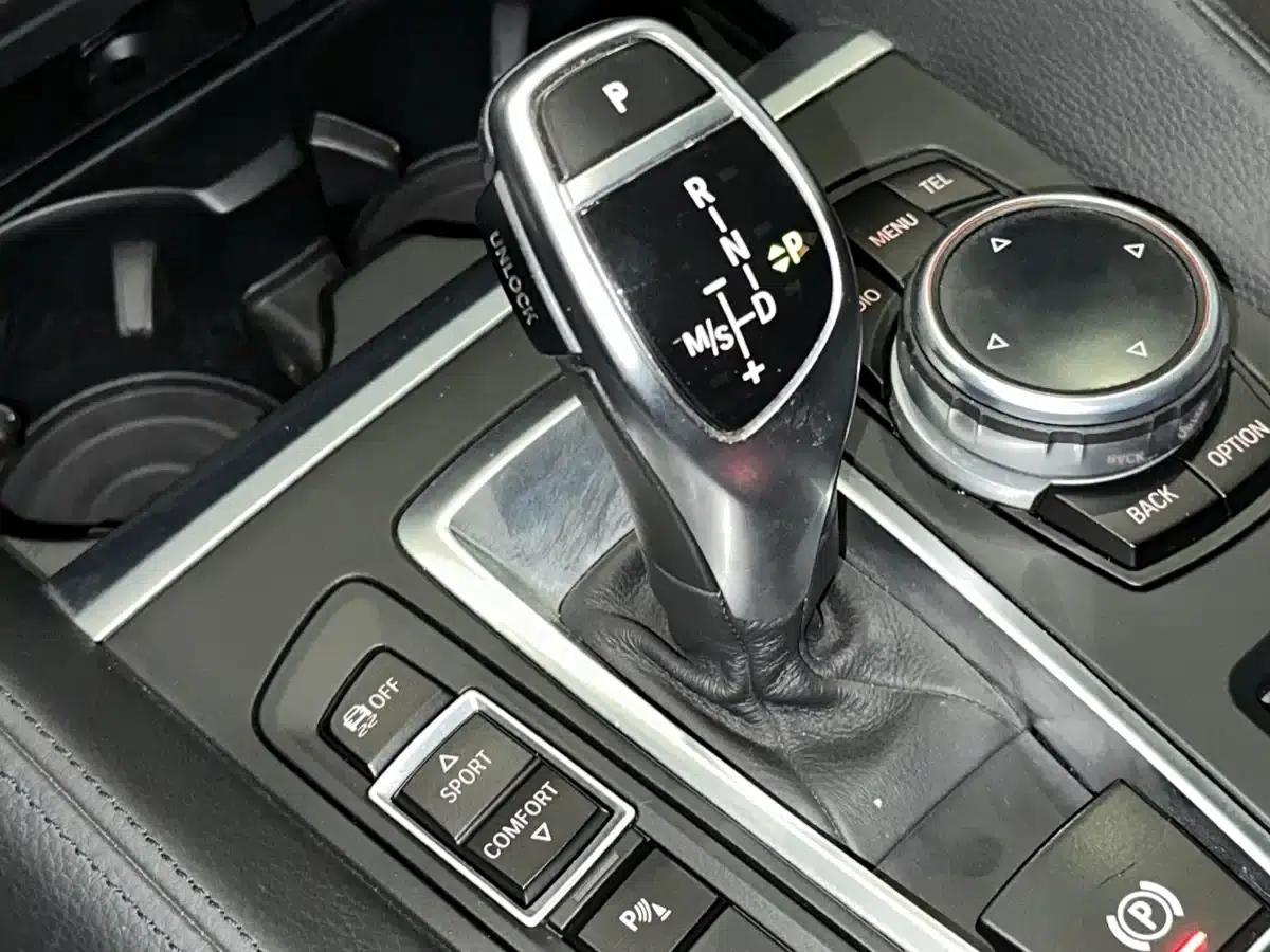 BMW X6 2015 xDrive35i Luxury — миниатюра 16