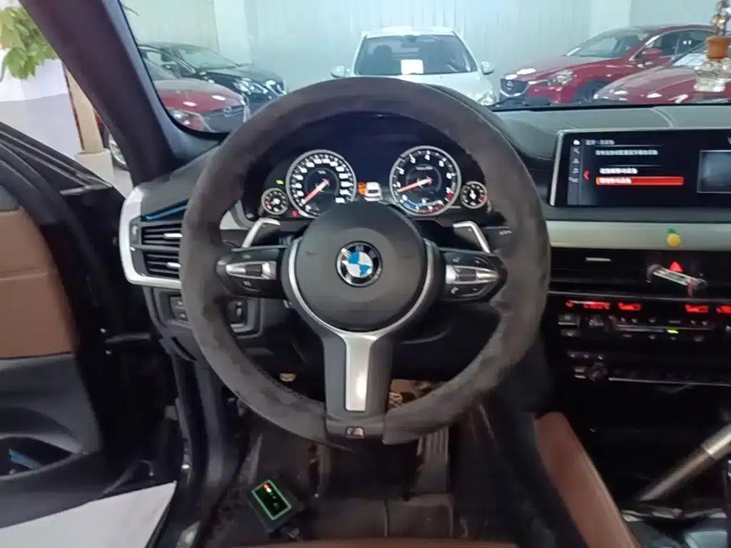 2019 BMW X6 xDrive35i M Sport Package — миниатюра 11