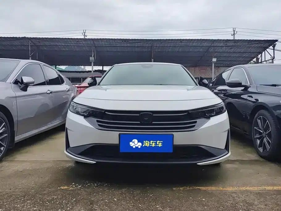 Stylish 2025 240TURBO CVT Tech Edition — миниатюра 2