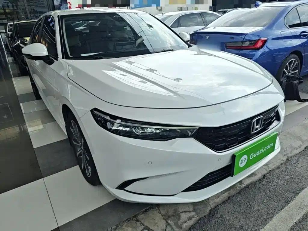 Stylish 2023 240TURBO CVT Smart Edition — миниатюра 4