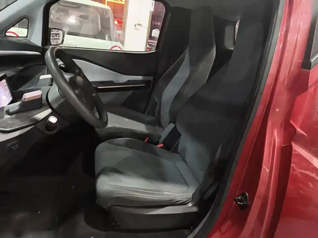 Baojun E200 2019 Model 250KM Smart Edition — миниатюра 17