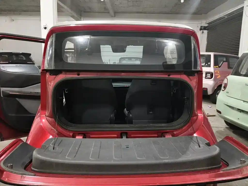 Baojun E200 2019 Model 250KM Smart Edition — миниатюра 19