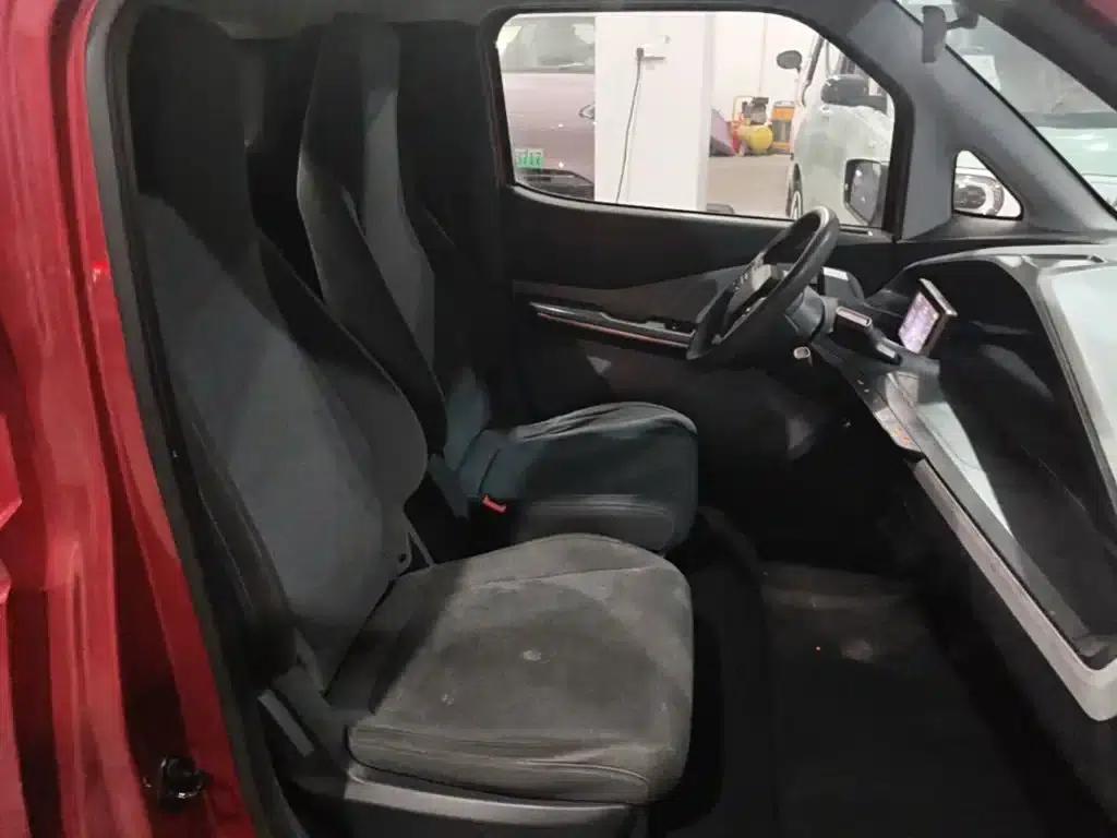 Baojun E200 2019 Model 250KM Smart Edition — миниатюра 25