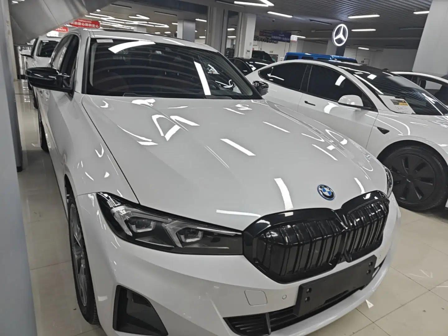 BMW i3 2022 eDrive 35 L — миниатюра 3