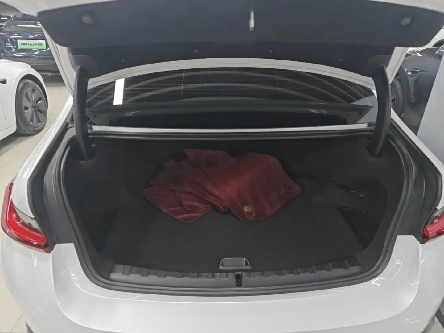 BMW i3 2022 eDrive 35 L — миниатюра 22