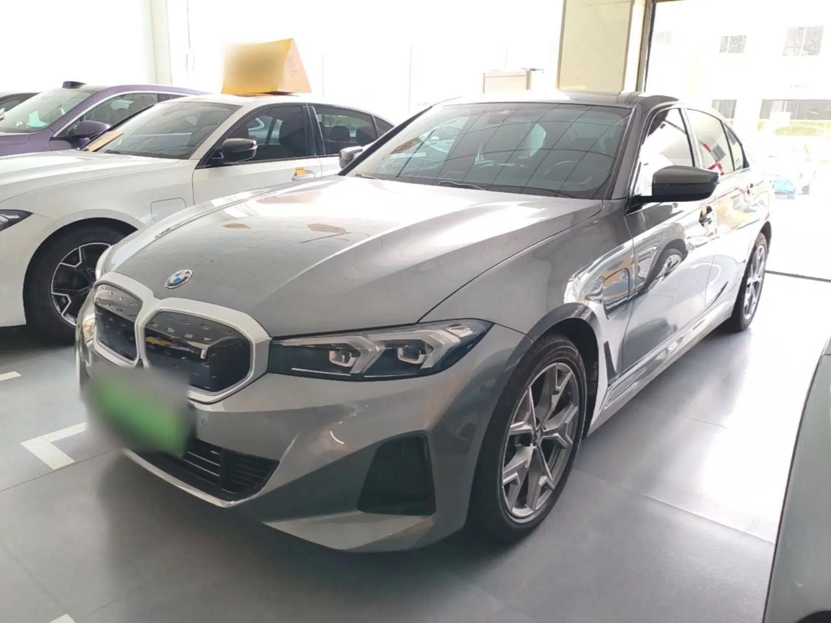 BMW i3 2022 eDrive 35 L — миниатюра 1