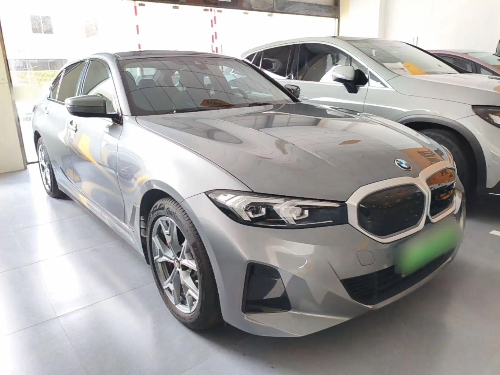 BMW i3 2022 eDrive 35 L — миниатюра 3