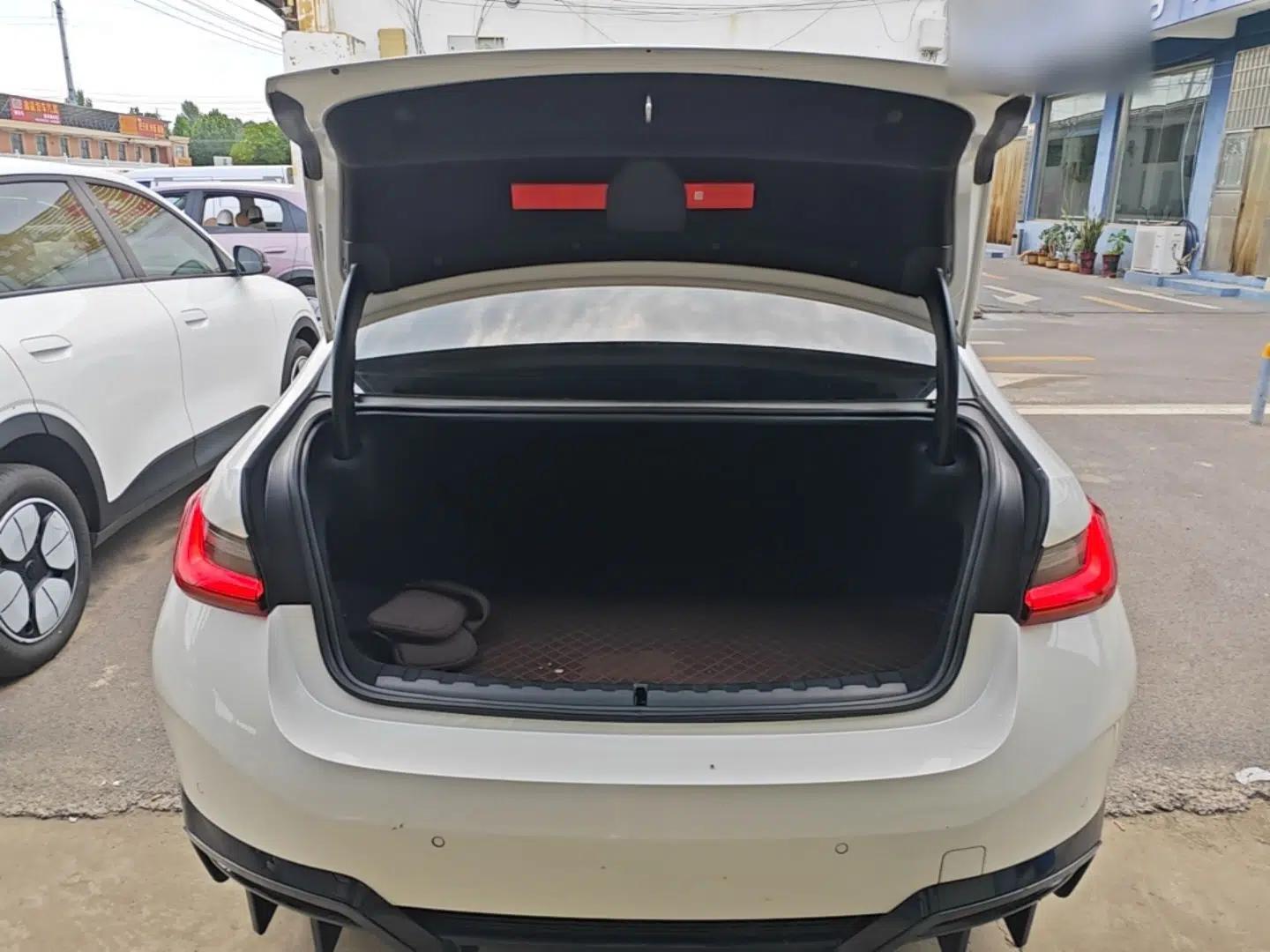 BMW i3 2024 eDrive 35 L — миниатюра 22
