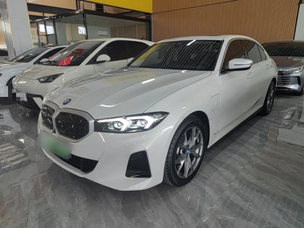 BMW i3 2024 eDrive 35 L — миниатюра 1