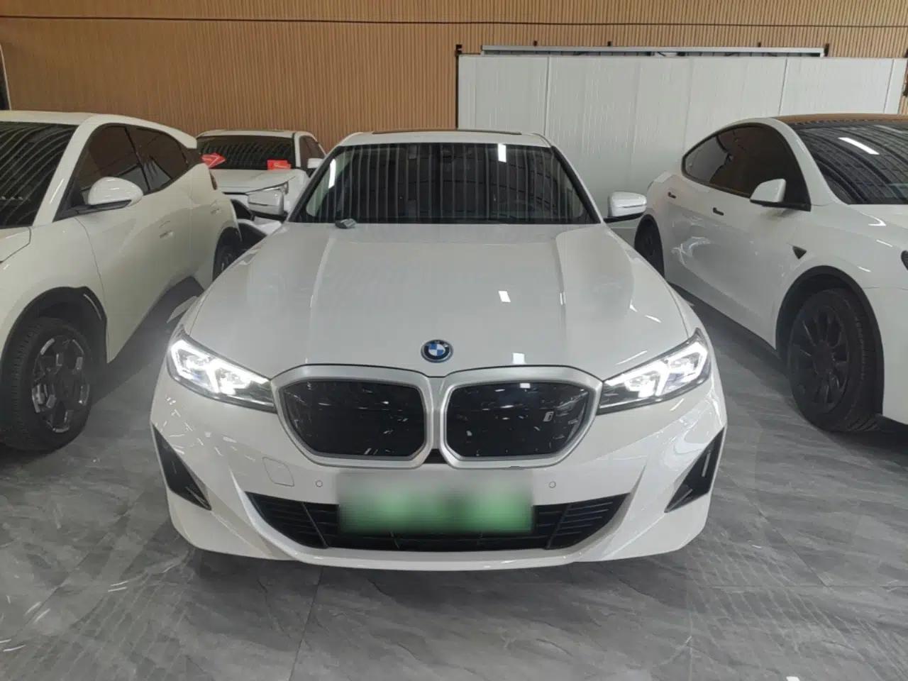 BMW i3 2024 eDrive 35 L — миниатюра 2