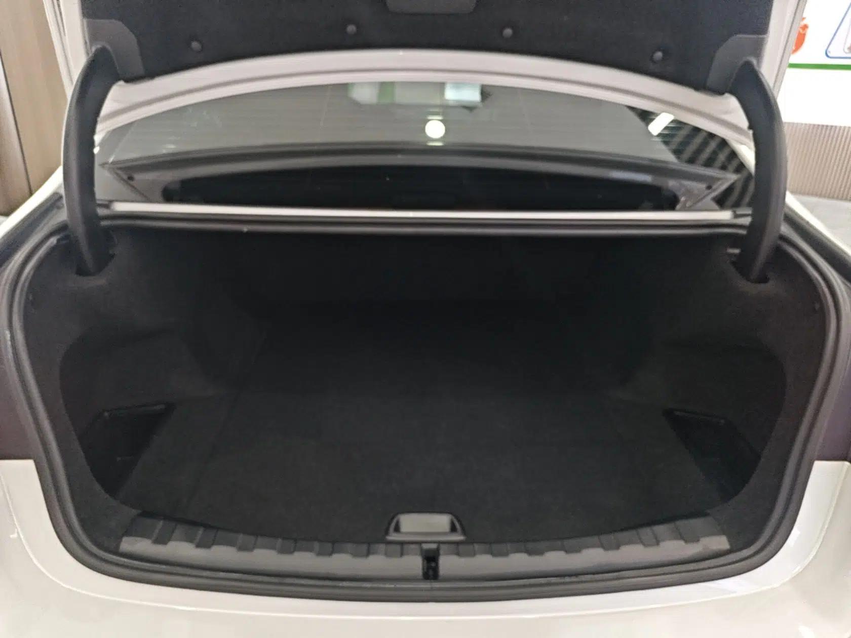 BMW i3 2024 eDrive 35 L — миниатюра 22