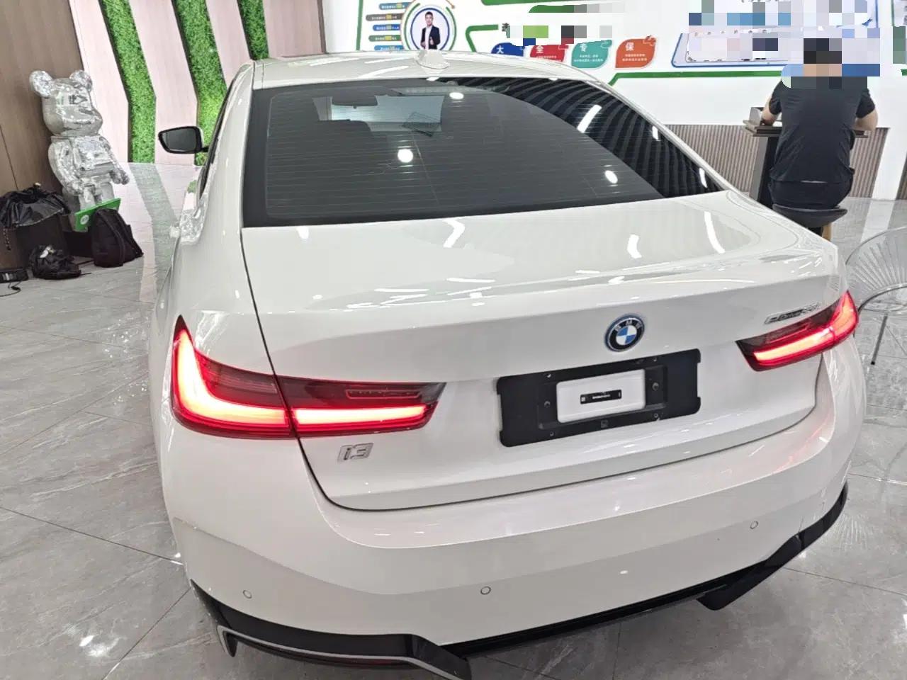 BMW i3 2024 eDrive 35 L — миниатюра 4