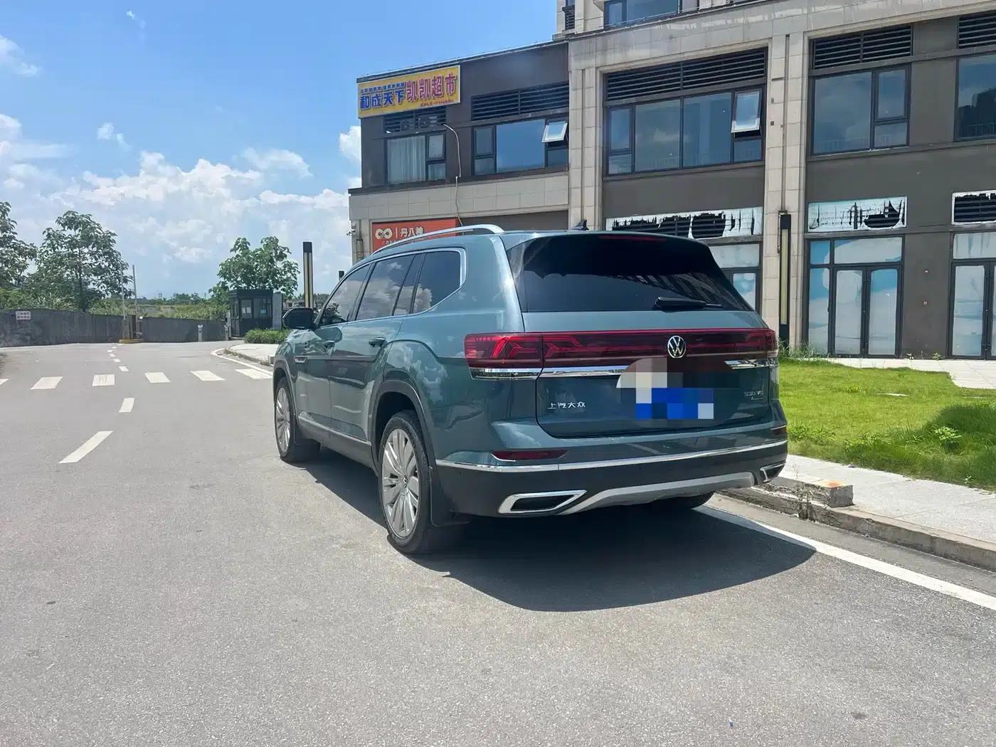 2023 Volkswagen Teramont 530 V6 AWD Supreme Flagship Edition — миниатюра 4