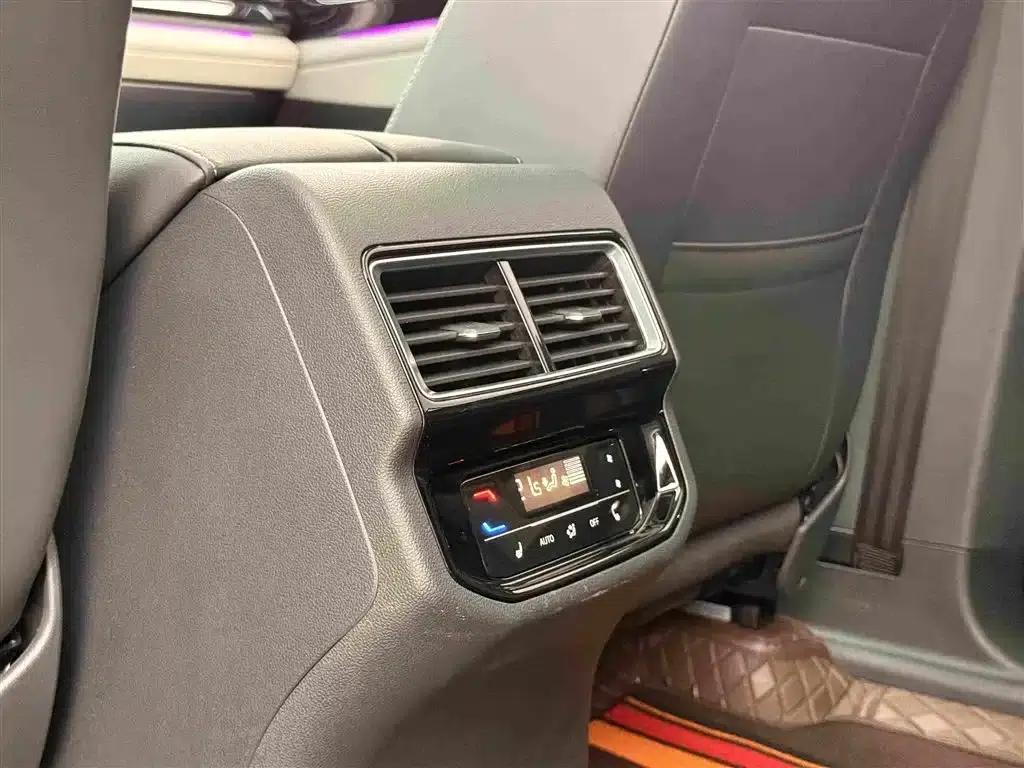 2023 Volkswagen Teramont 380TSI 4WD Premium Luxury Edition — миниатюра 13