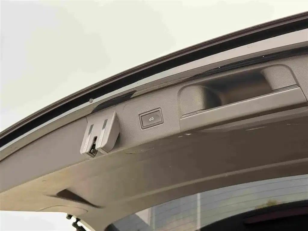 2023 Volkswagen Teramont 380TSI 4WD Premium Luxury Edition — миниатюра 28